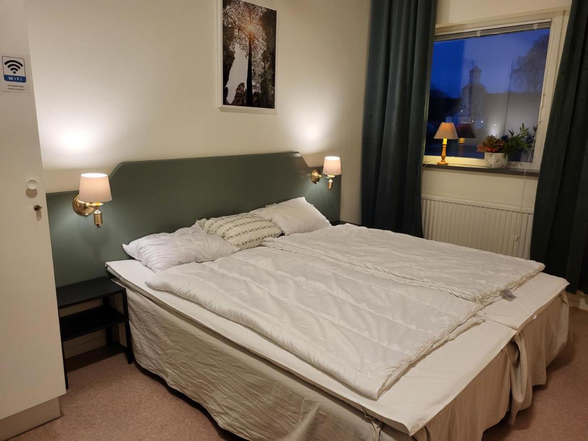 Kg Sleepover & Staellplats Karl Gustav Bagian luar foto